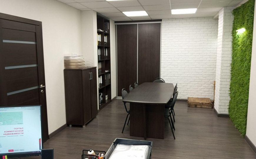 Офис 255 м² фото