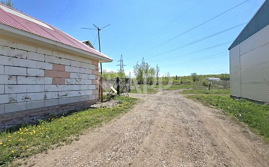 Имущественный комплекс с земельным участком, 3923 кв.м фото
