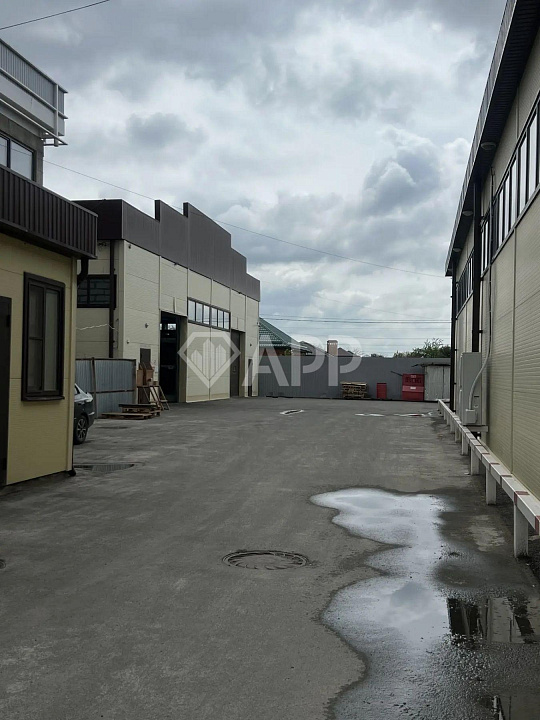 Продам помещение свободного назначения, 2 300 м² фото