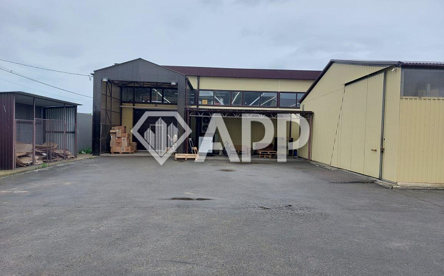 Продам помещение свободного назначения, 2 300 м² фото