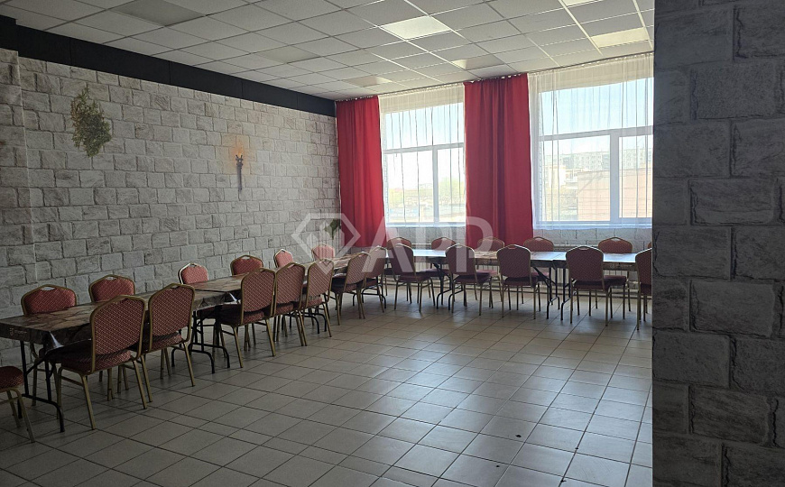 Под офис, услуги в центре от 37-520 м² фото