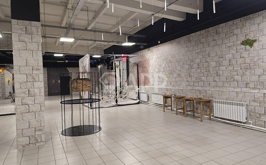 Под офис, услуги в центре от 37-520 м² фото
