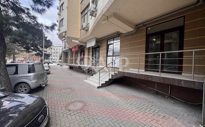 Сдаю помещение с ремонтом магазин офис бьюти, 231 м² фото