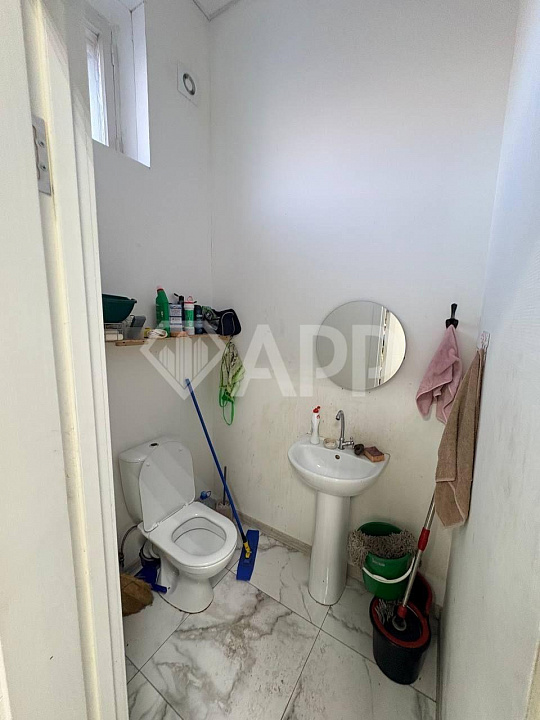 Сдаю 1 этаж 1 линия с ремонтом 100 м² фото