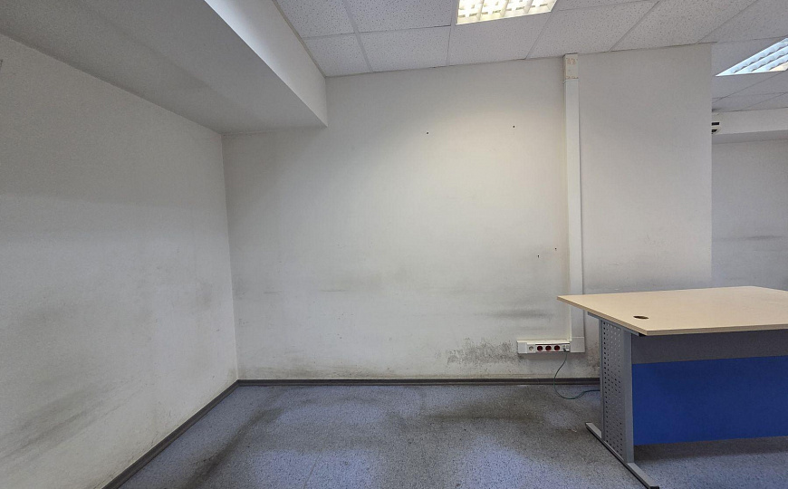 Сдам отдельно стоящее здание, 690 м² фото