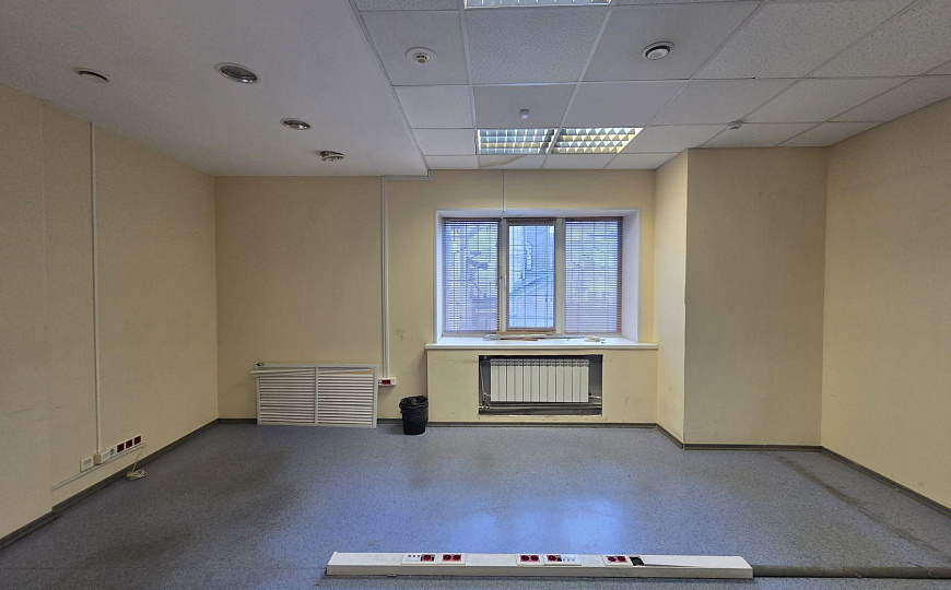 Сдам отдельно стоящее здание, 690 м² фото