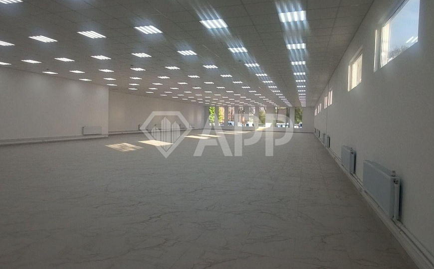 Помещение свободного назначения 693,5 м². фото