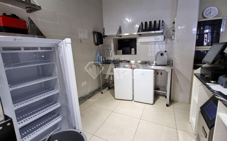 Сдаю пекарня общепит кафе мебель и техника, 94 м² фото