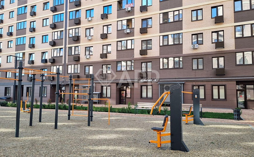 Сдаю 1 этаж магазин бьюти кафе офис 140 м² фото