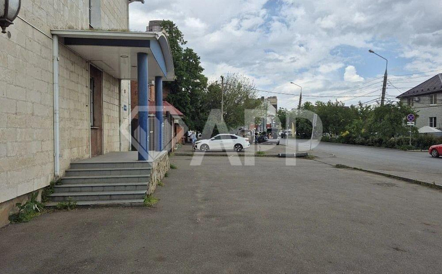 Сдам отдельно стоящее здание, 1 050 м² фото