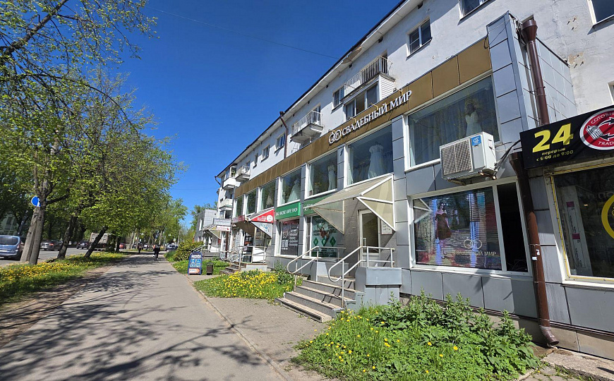 Сдам торговое/офисное помещение, 170 м² фото