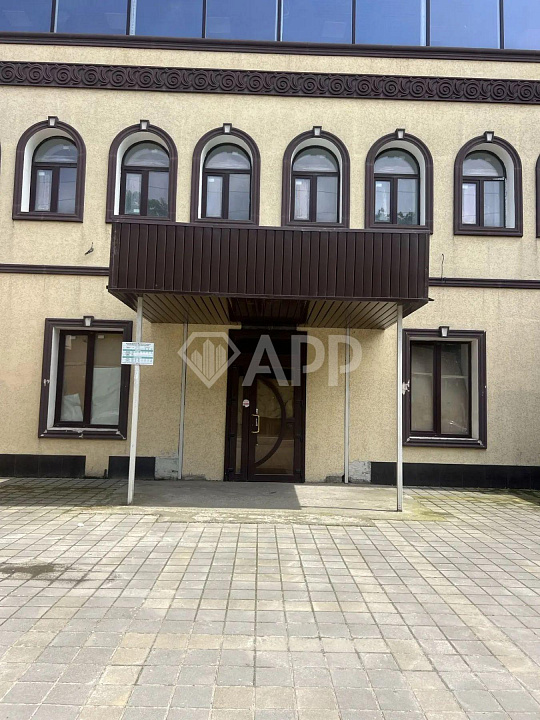 Сдам помещение свободного назначения, 416 м² фото