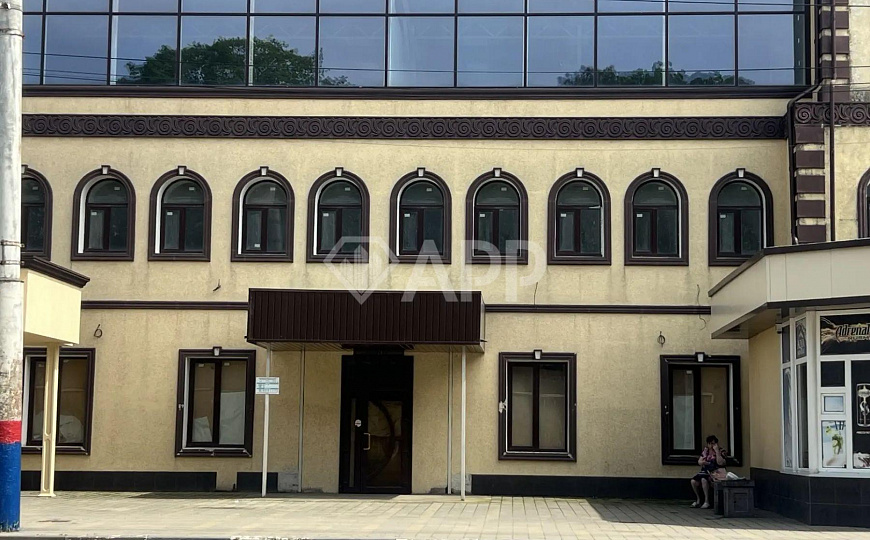 Сдам помещение свободного назначения, 445 м² фото