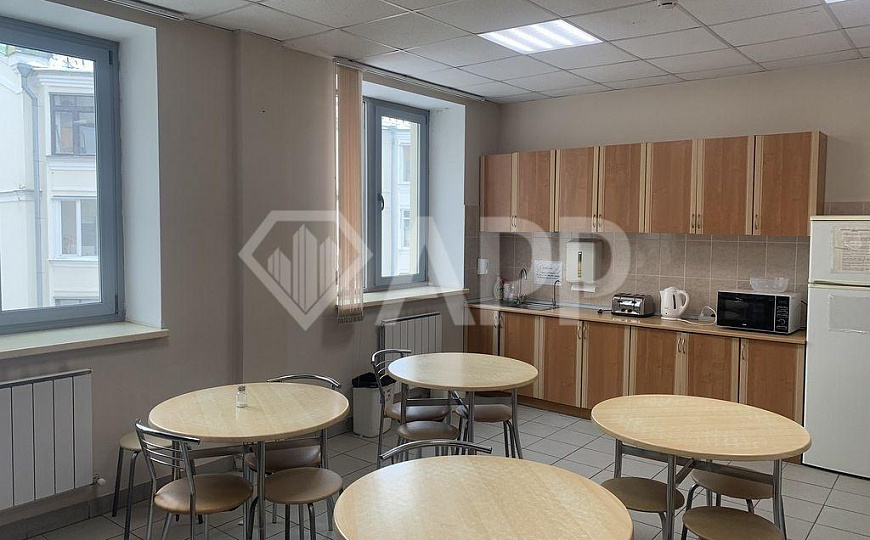 Готовый арендный бизнес (ГАБ) с федеральным арендатором в центре Казани. фото