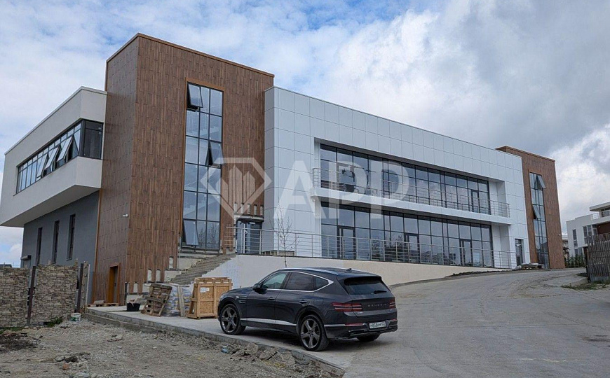 Продаю отдельно стоящее здание, 1484 м² фото