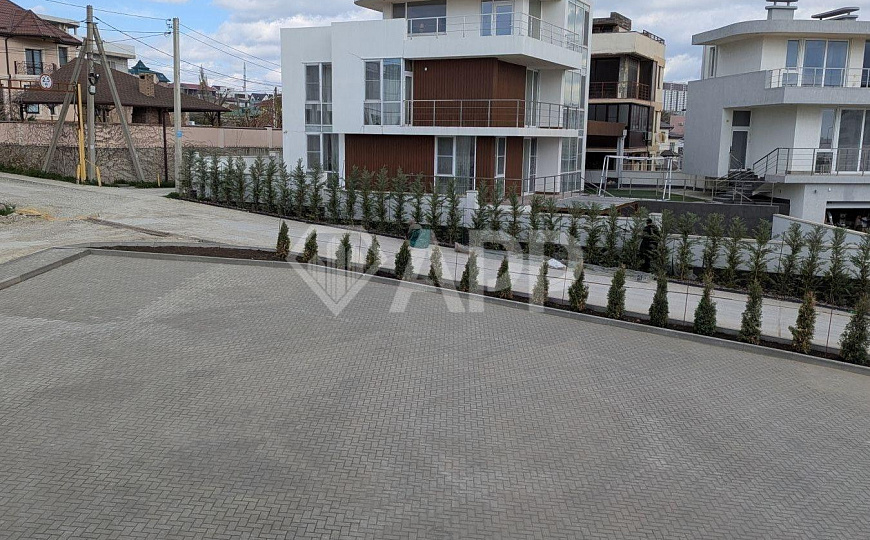 Продаю отдельно стоящее здание, 1484 м² фото