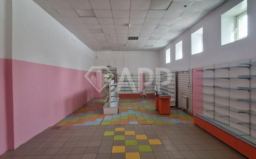 Площадь в ТК/Трафик/Разгрузка/Жилой массив/70 м2 фото