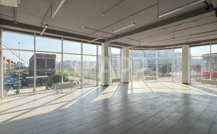 Сдаю с ремонтом 498 м² магазин детский центр офис фото