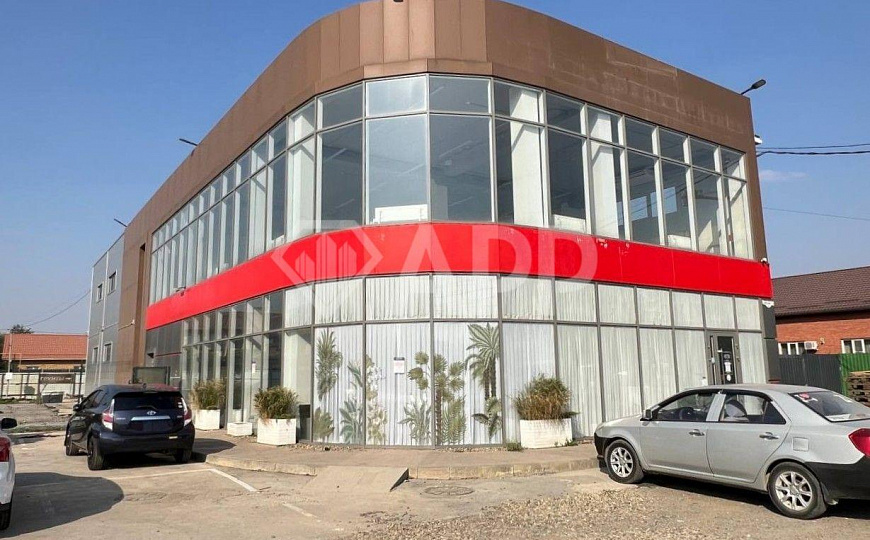 Сдаю с ремонтом 498 м² магазин детский центр офис фото