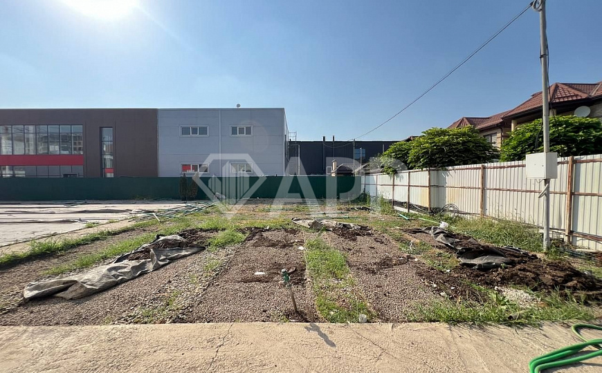 Сдаю с ремонтом 498 м² магазин детский центр офис фото