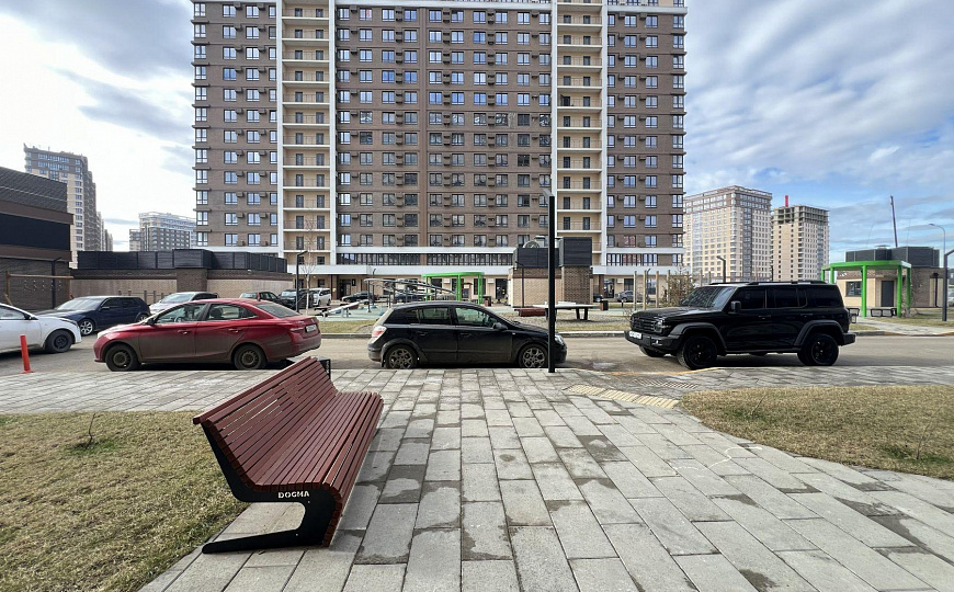 Сдаю 55,3 м² фасад магазин аптека бьюти медицина фото