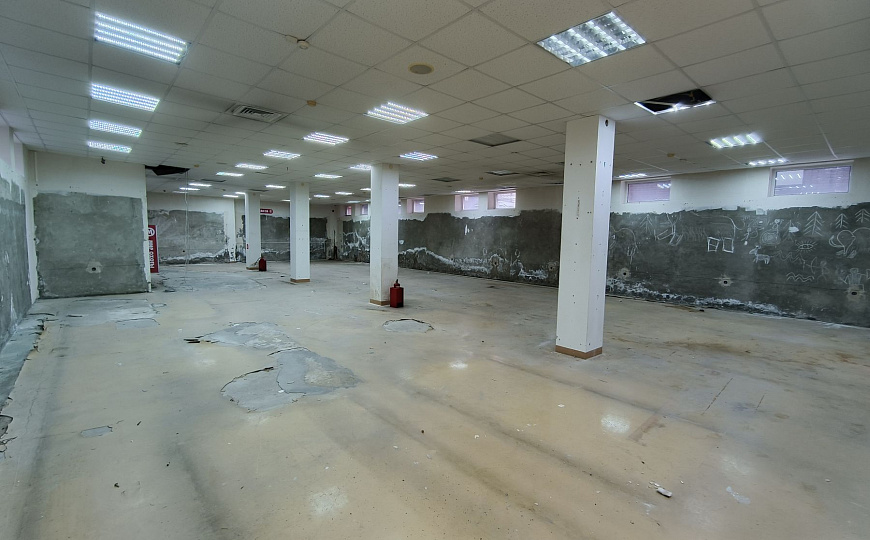 Сдаю здание 1 линия с ремонтом на трафике, 1 192 м² фото