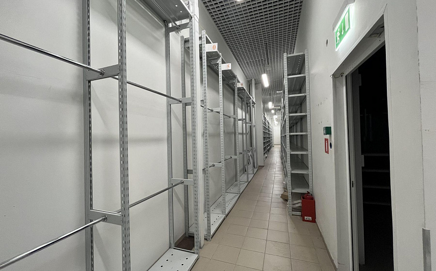 Сдам торговый центр, 1 246 м² фото
