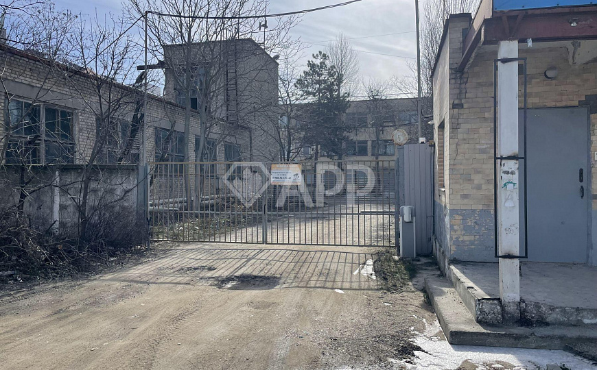 Сдаю производственно-складское помещение от 200 м² до 929 м² фото