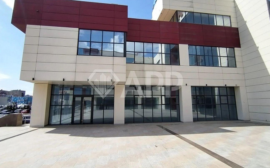 Сдаю офис с ремонтом 318 м² фото