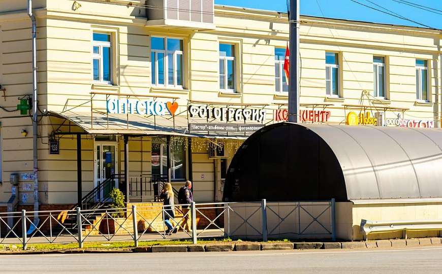 Сдам торговое помещение (74,5 м²) с высоким трафиком фото