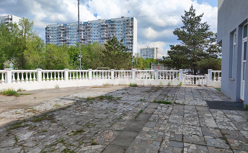 Сдам помещение под кафе - ресторан с летней верандой фото