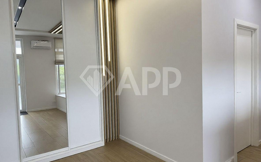 Продам офисное помещение, 69,5 м² фото