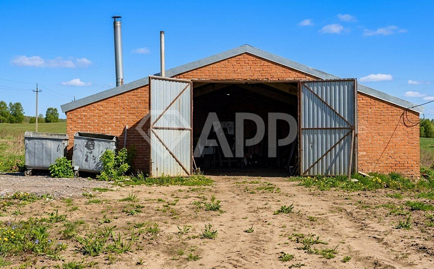 Ферма 7500м² с сельхозугодиями 900га фото