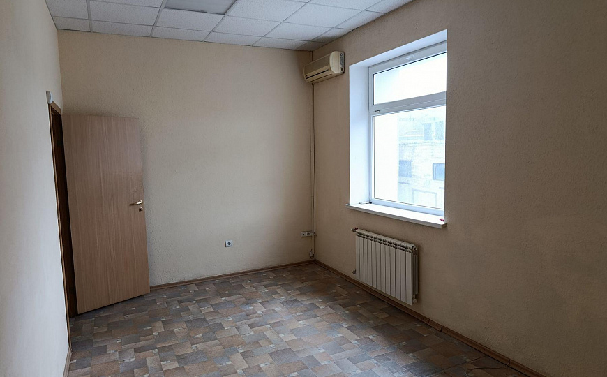 Офис в Дзержинском районе,  15 м². фото