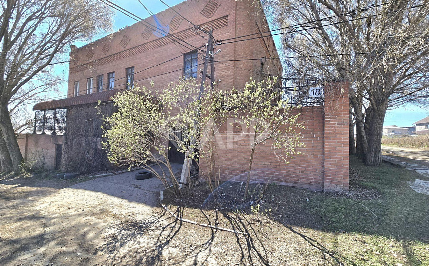 Продам отдельно стоящее здание, 549 м² фото