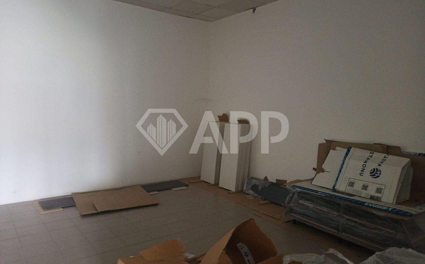 Сдаю торговое помещение 150 м²  фото