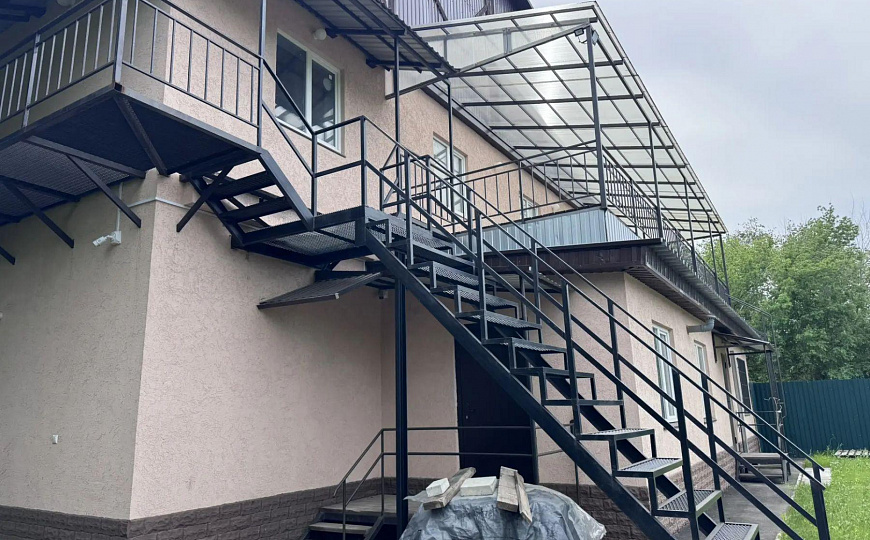 Отдельно стоящее здание, 360 м² фото