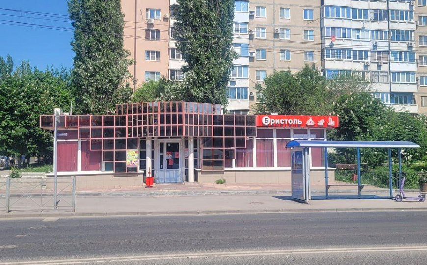 Отдельно стоящее на трафике 92 ,4м2!!! фото