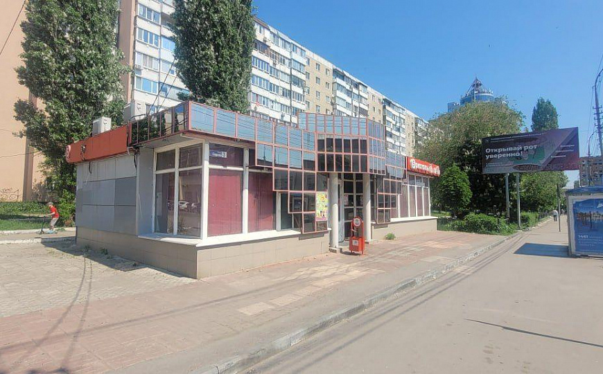 Отдельно стоящее на трафике 92 ,4м2!!! фото