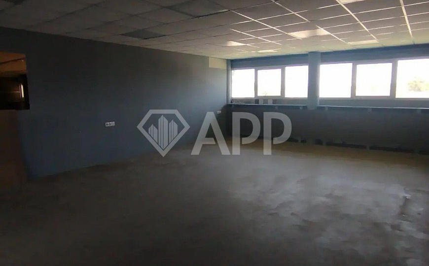 Сдам отдельно стоящее здание, 2 500 м² фото