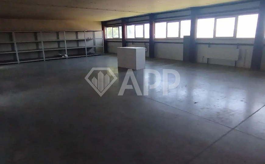 Сдам отдельно стоящее здание, 2 500 м² фото