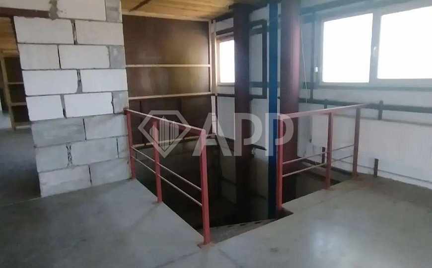 Сдам отдельно стоящее здание, 2 500 м² фото