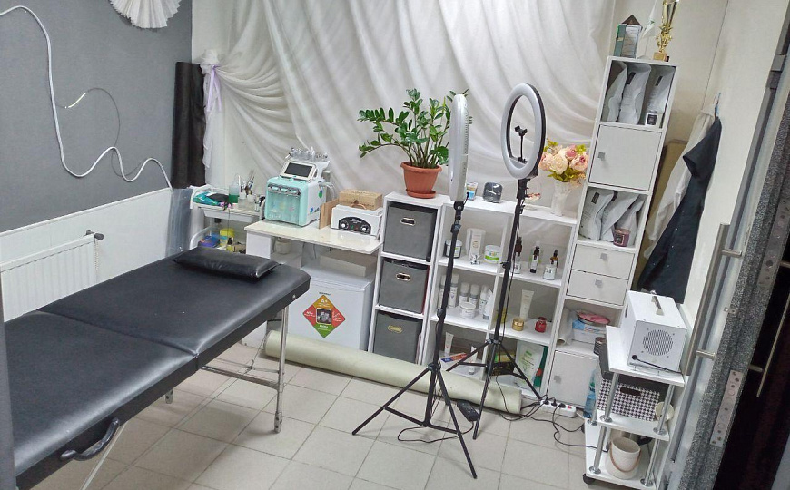 Помещение с арендатором. Центр. 110 м2. фото