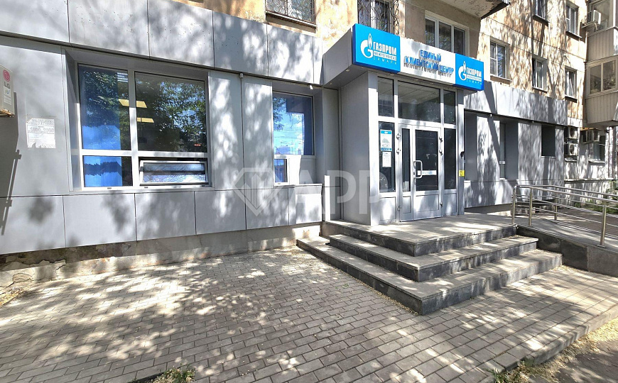 Сдам торговое помещение, 165 м² фото