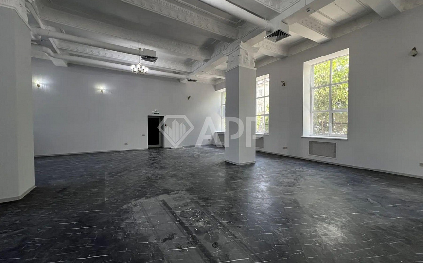 Сдам помещение свободного назначения, 298 м² фото