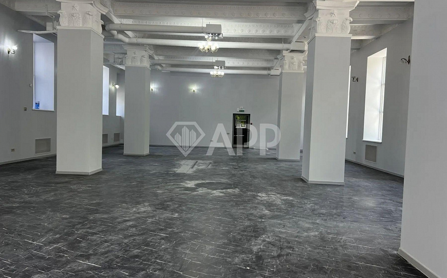 Сдам помещение свободного назначения, 298 м² фото