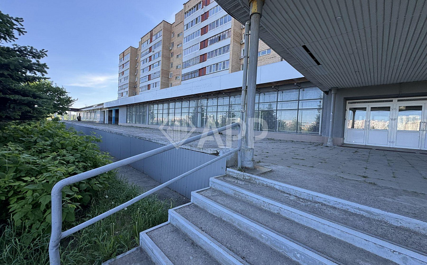 Аренда,  сдам торговое помещение, 255 м² фото