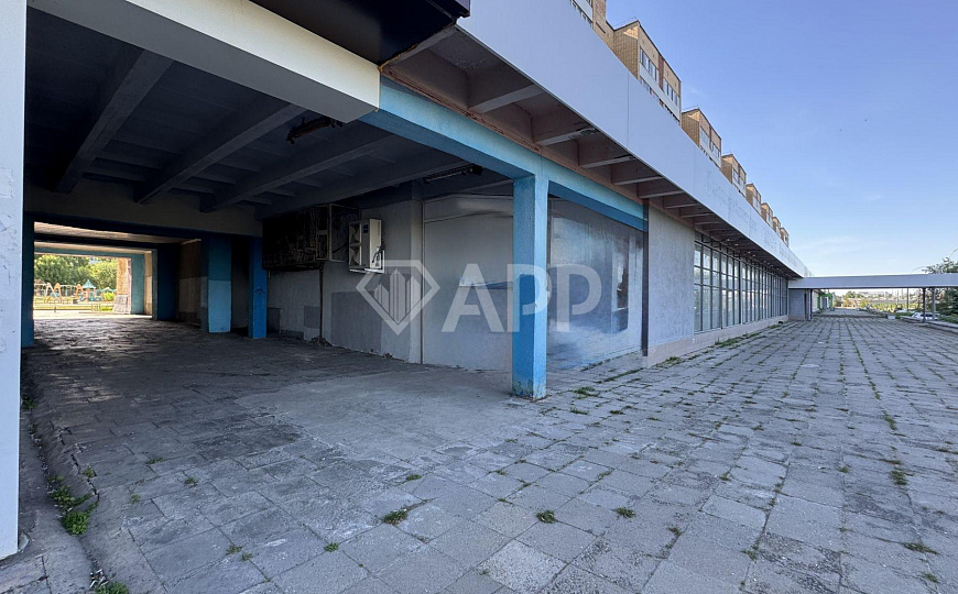 Аренда,  сдам торговое помещение, 255 м² фото