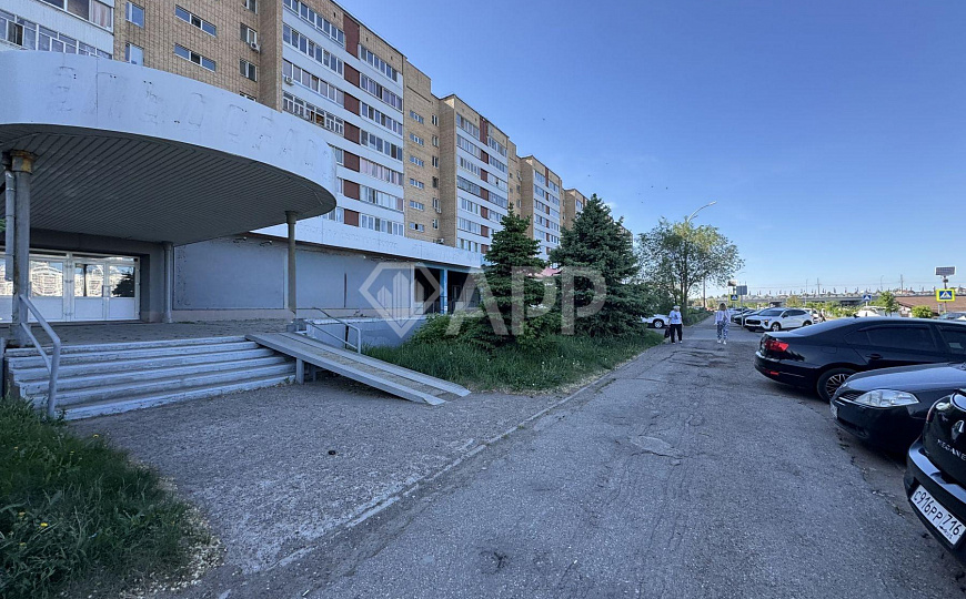 Аренда,  сдам торговое помещение, 255 м² фото