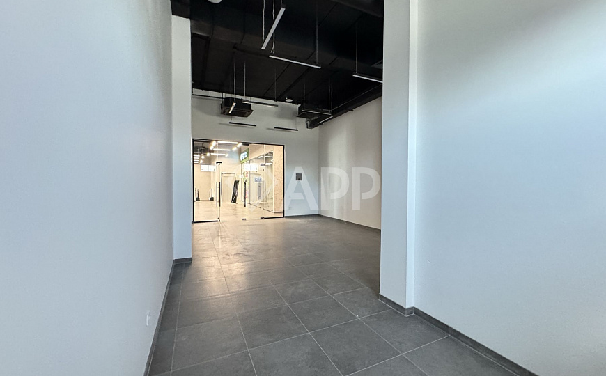 Сдаю помещение в  торговом центре, 68 м² фото